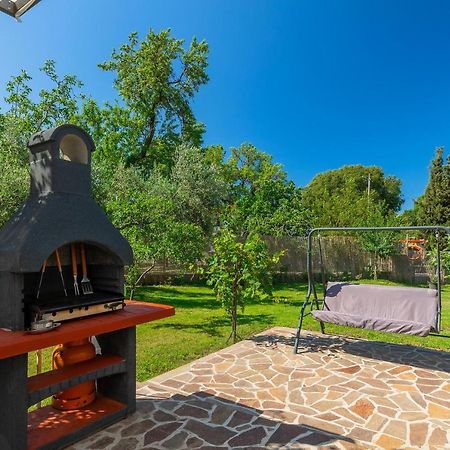 Holiday House Chill Out Loborika Marčana المظهر الخارجي الصورة